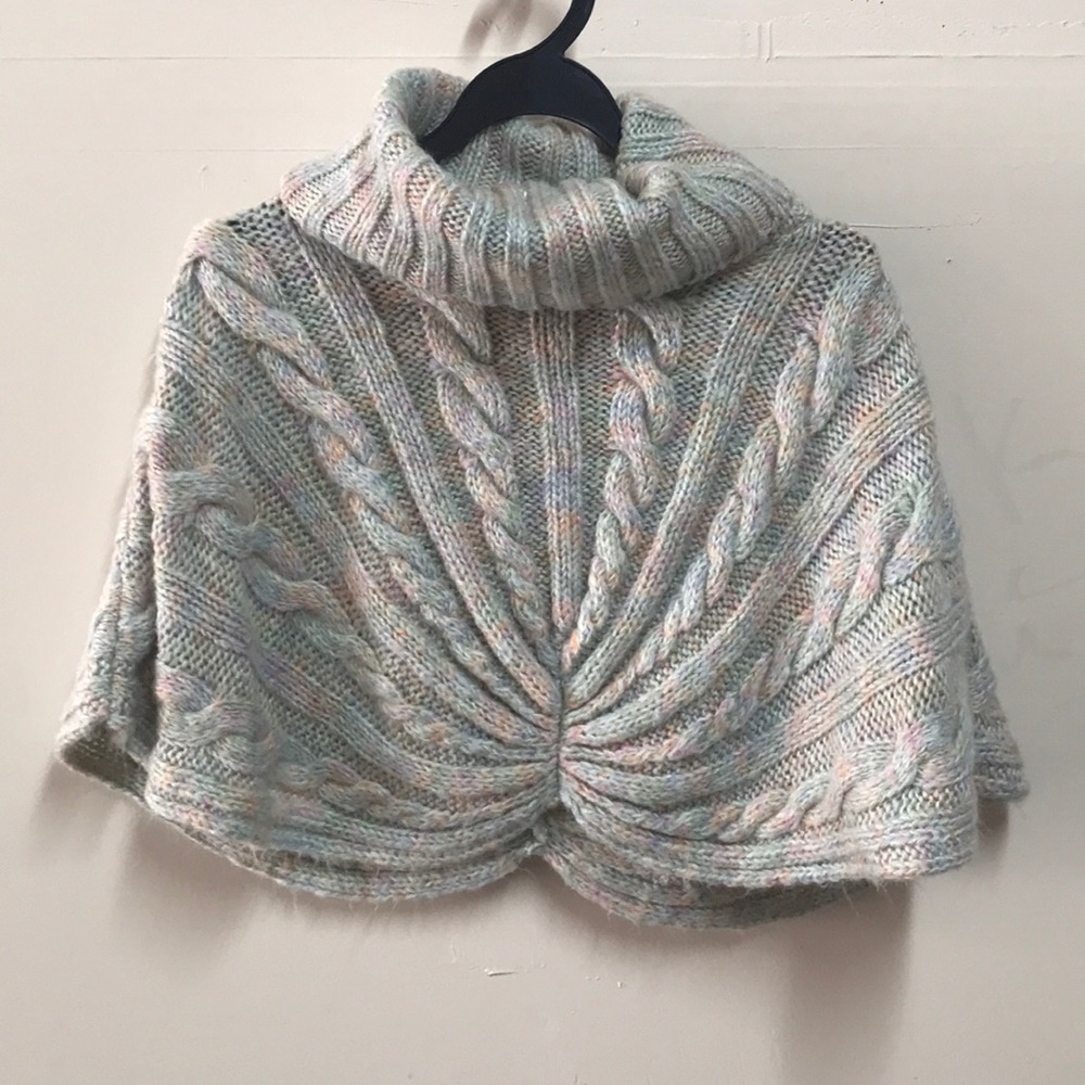 Veeko cape